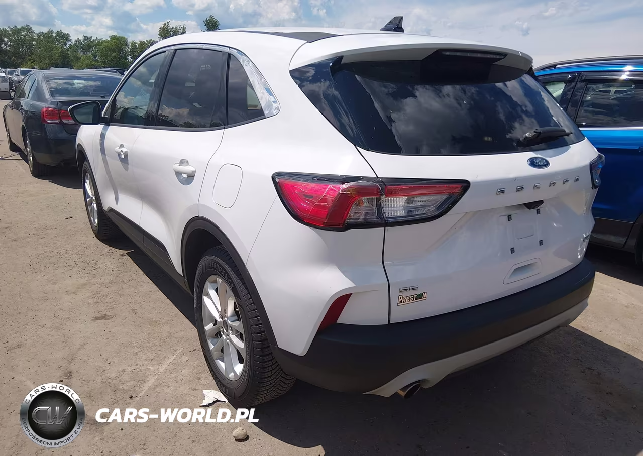 2020 Ford Escape Se VIN:1FMCU0G68LUA25488 - 3