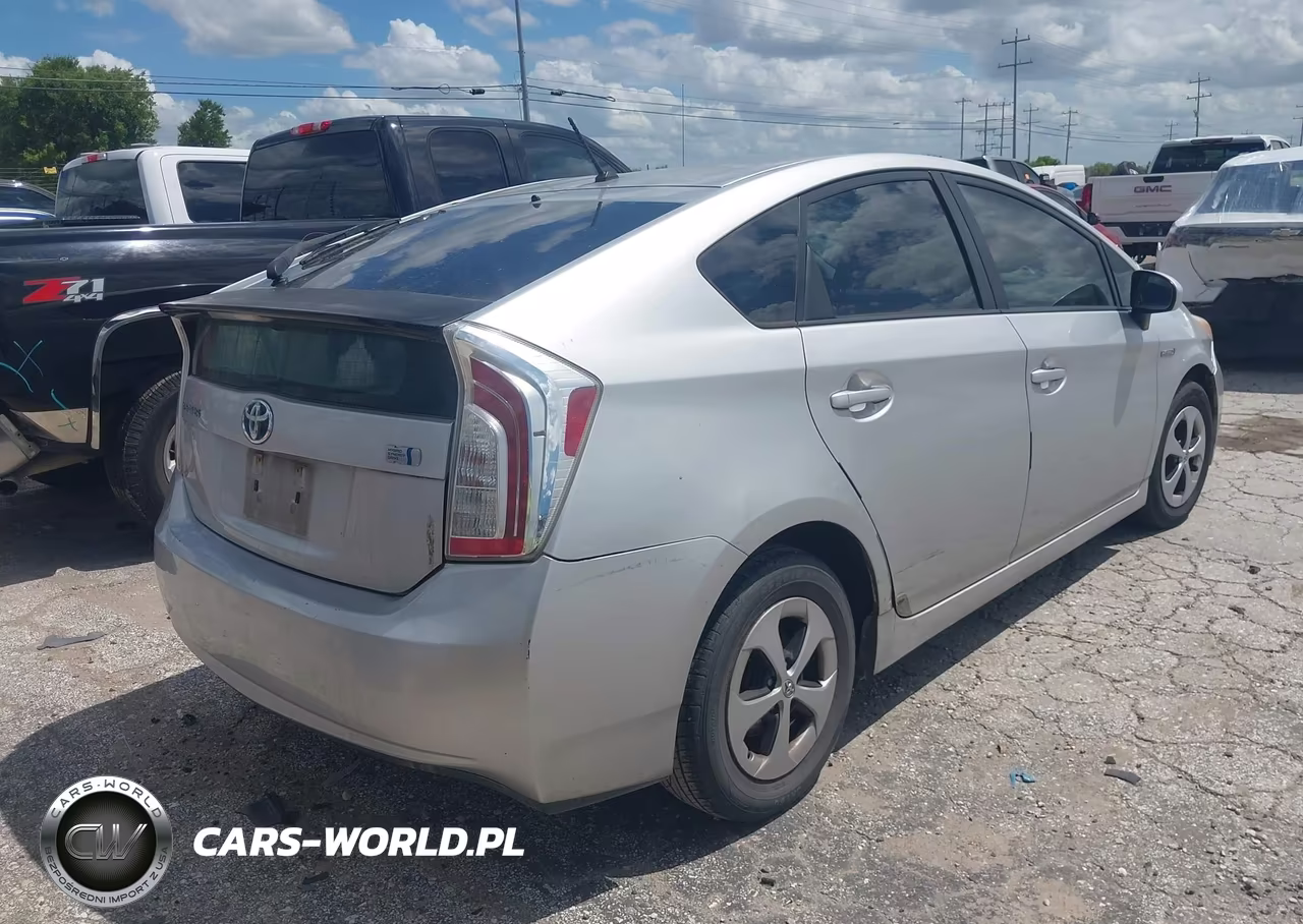 2012 Toyota Prius Two VIN:JTDKN3DU4C1525358 - 4