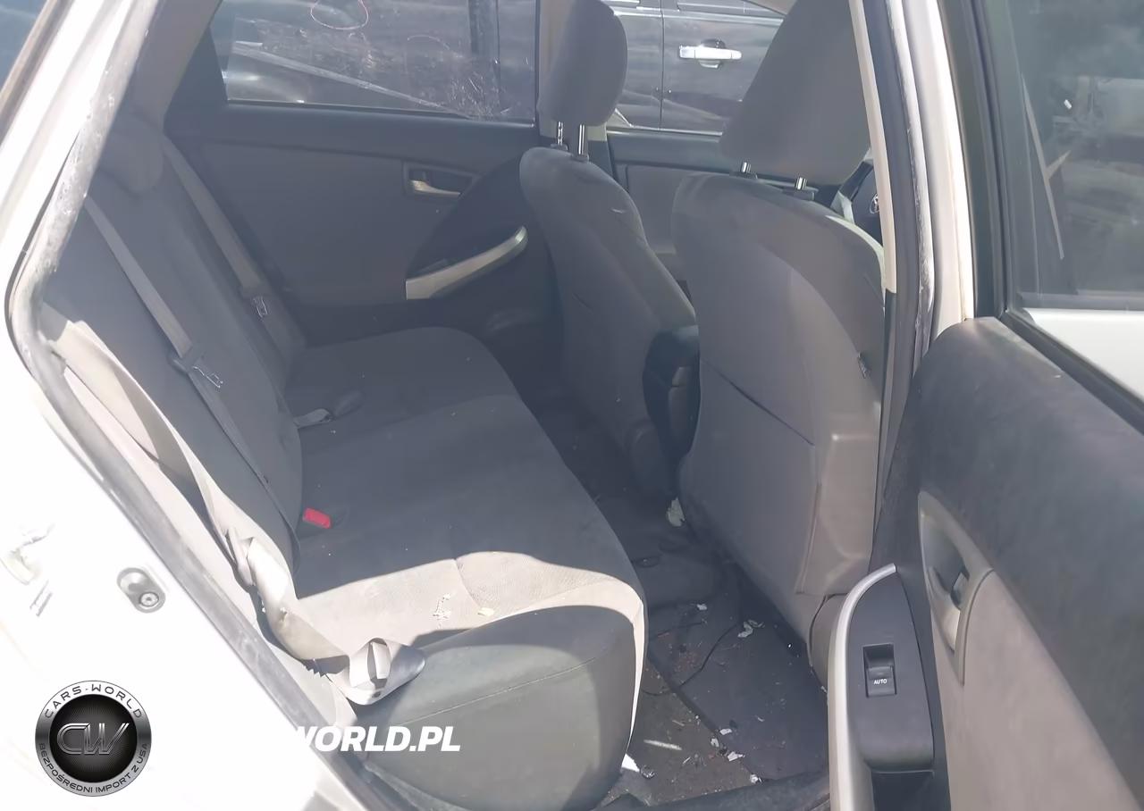 2012 Toyota Prius Two VIN:JTDKN3DU4C1525358 - 8