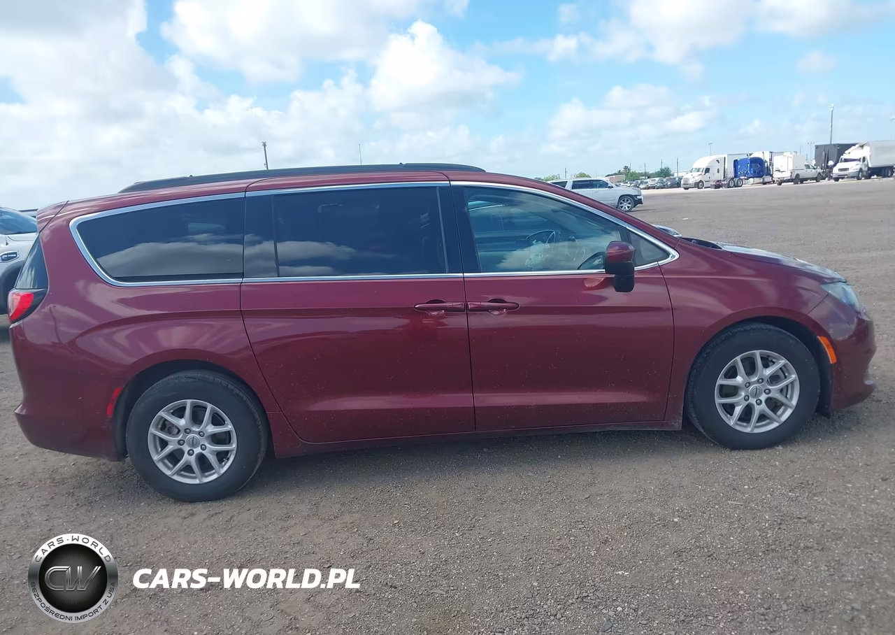 2021 Chrysler Voyager Lxi VIN:2C4RC1DG1MR528489 - 13