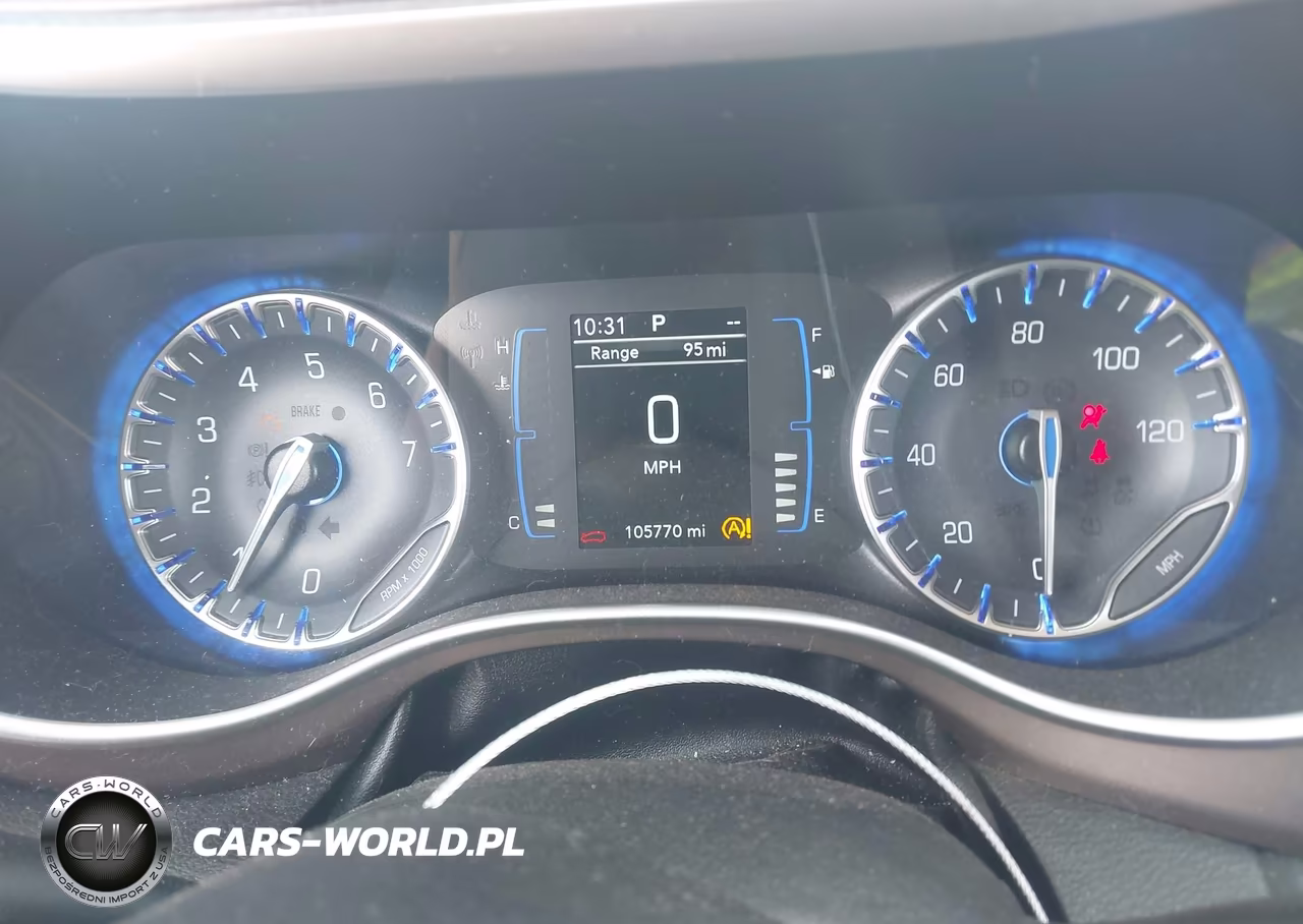 2021 Chrysler Voyager Lxi VIN:2C4RC1DG1MR528489 - 7