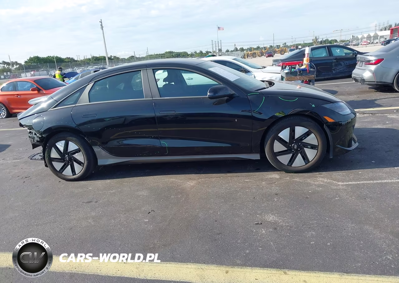 2025 Hyundai Ioniq 6 Se VIN:KMHM24AA2SA093106 - 14