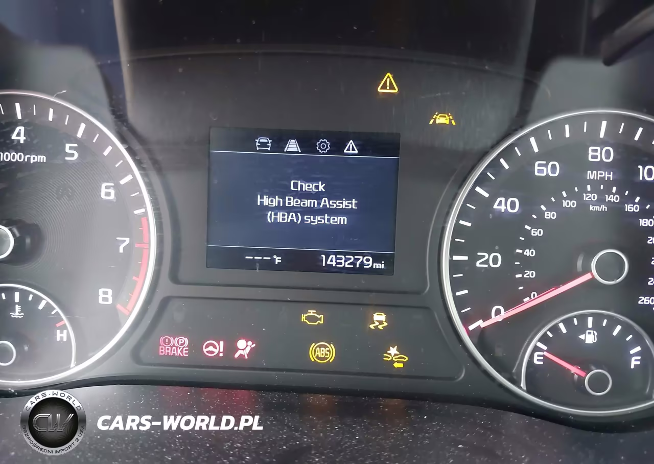 2019 Kia Optima Lx VIN:5XXGT4L30KG299588 - 15