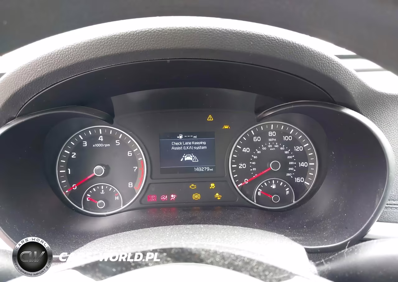 2019 Kia Optima Lx VIN:5XXGT4L30KG299588 - 7