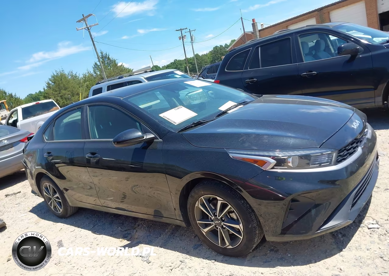 2024 Kia Forte Lxs VIN:3KPF24AD4RE752639 - 13