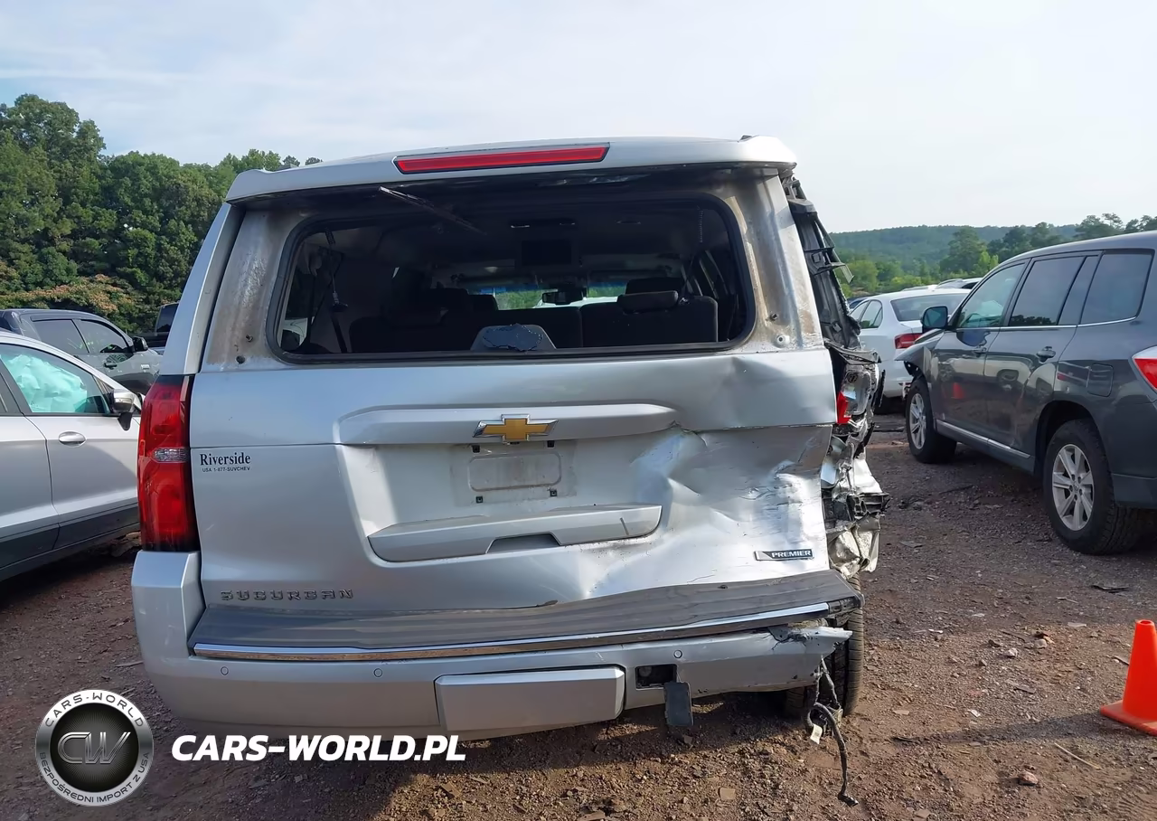 2018 Chevrolet Suburban Premier VIN:1GNSKJKC5JR180726 - 17