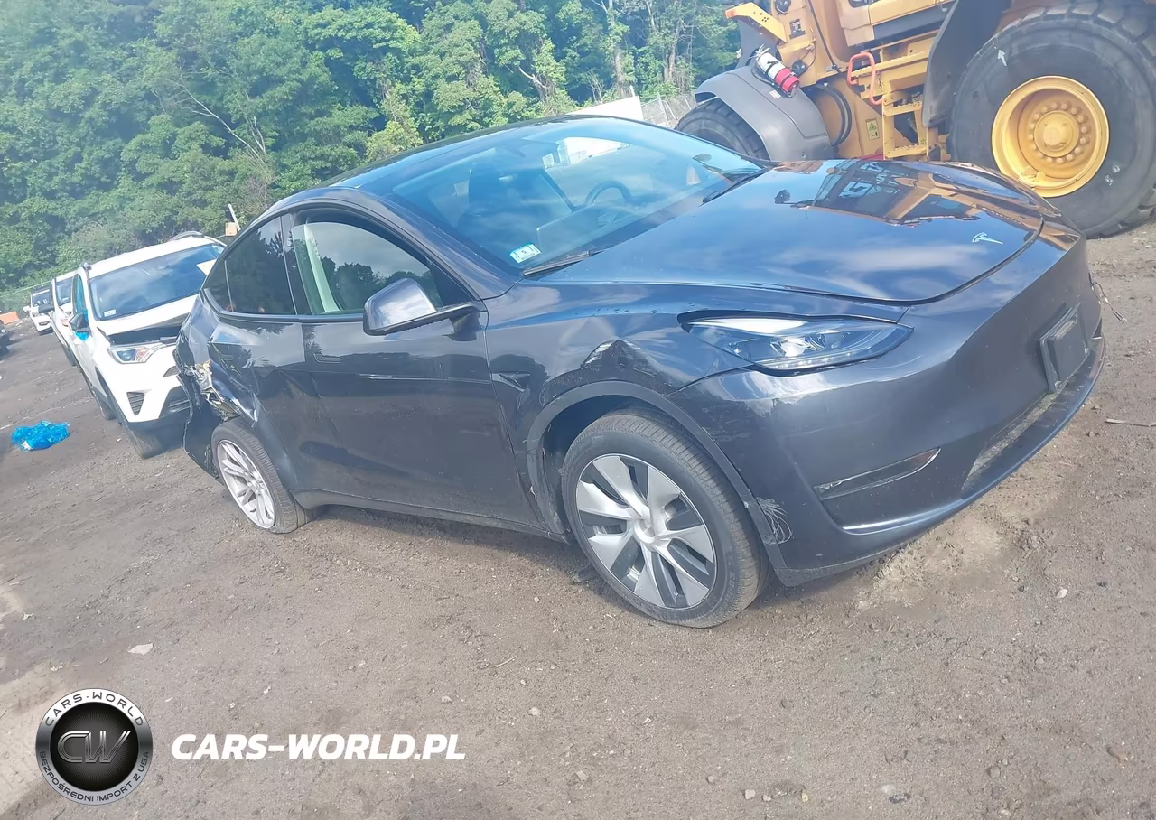 2024 Tesla Model Y Long Range Dual Motor All-Wheel Drive – zdjęcie 1 z 18