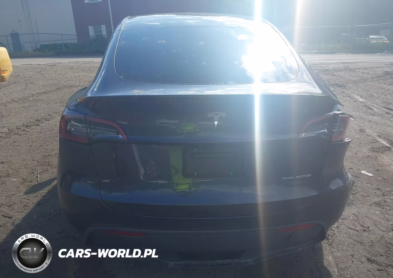 2024 Tesla Model Y Long Range Dual Motor All-Wheel Drive VIN:7SAYGDEE4RA274441 - 16