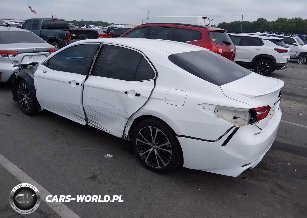 2018 Toyota Camry Se VIN:4T1B11HK1JU633453 - 3