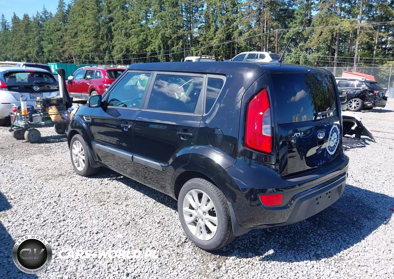 2013 Kia Soul + VIN:KNDJT2A65D7625890 - 3