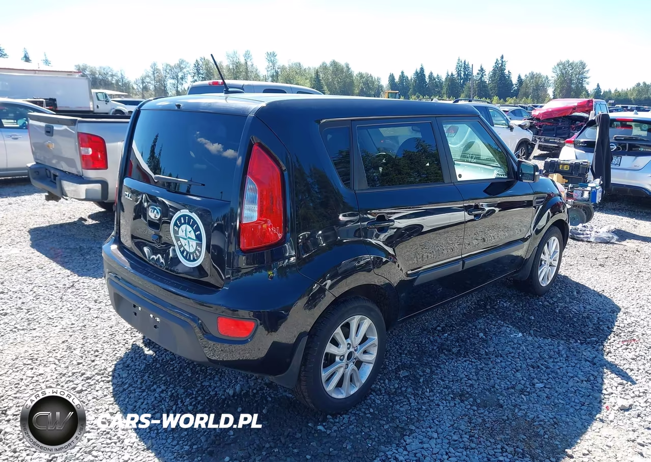 2013 Kia Soul + VIN:KNDJT2A65D7625890 - 4
