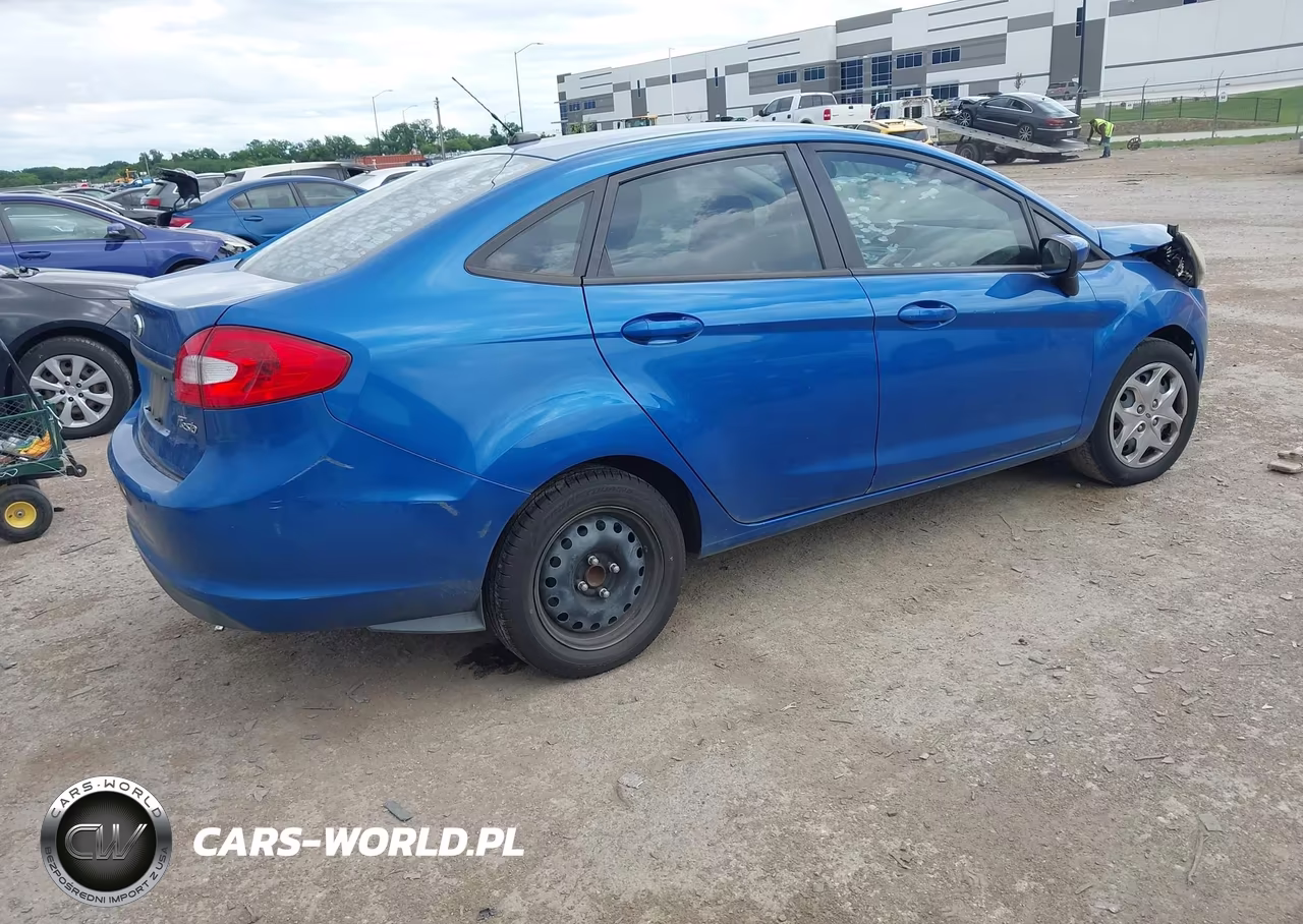 2011 Ford Fiesta Se VIN:3FADP4BJ6BM176227 - 4