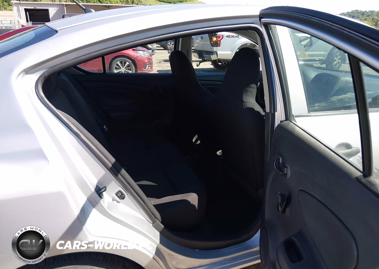 2016 Nissan Versa 1.6 S VIN:3N1CN7AP4GL854671 - 8