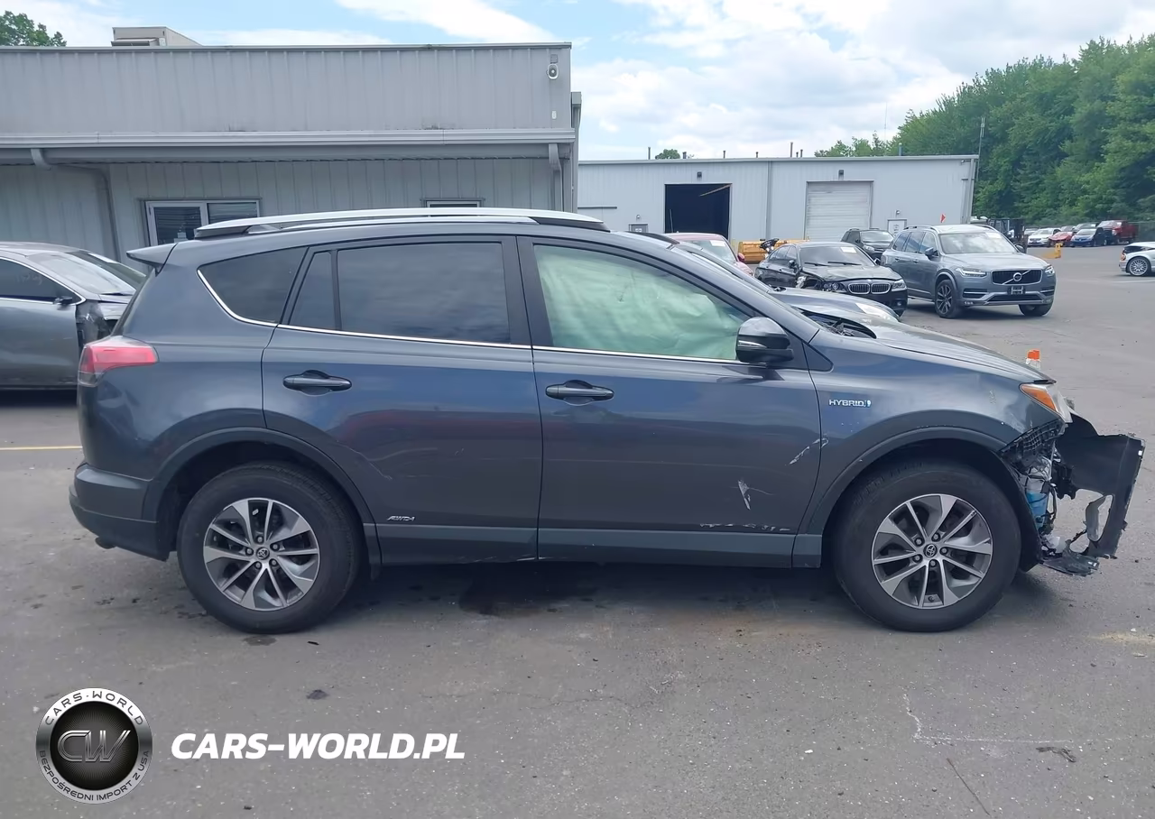 2017 Toyota Rav4 Hybrid Xle VIN:JTMRJREV1HD097243 - 14