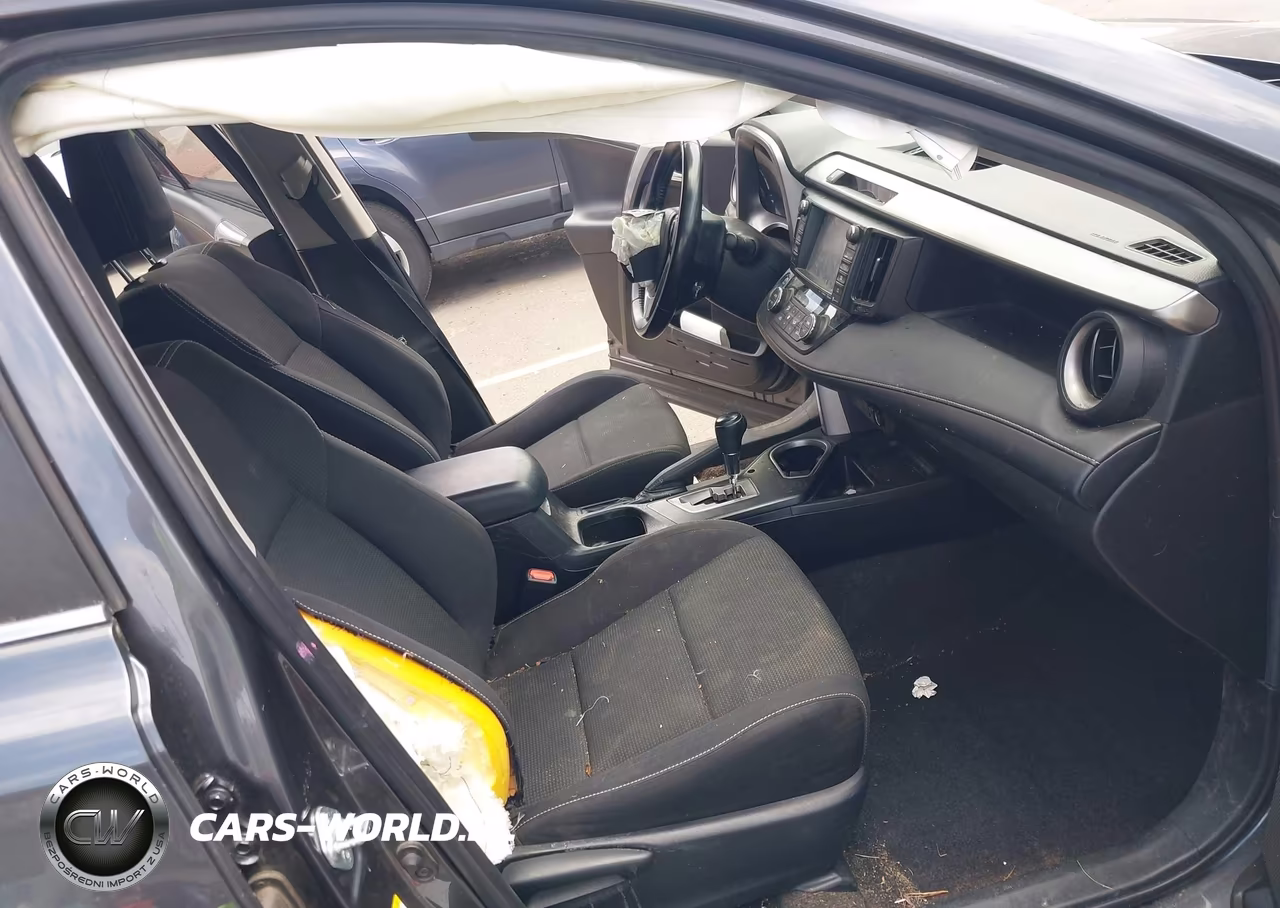 2017 Toyota Rav4 Hybrid Xle VIN:JTMRJREV1HD097243 - 5
