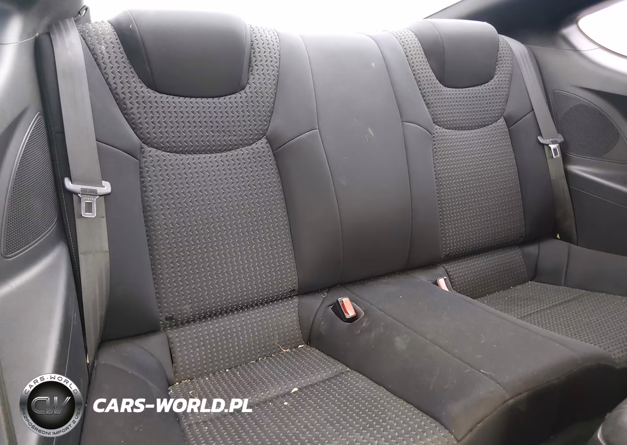 2010 Hyundai Genesis 2.0T VIN:KMHHT6KD2AU035545 - 8