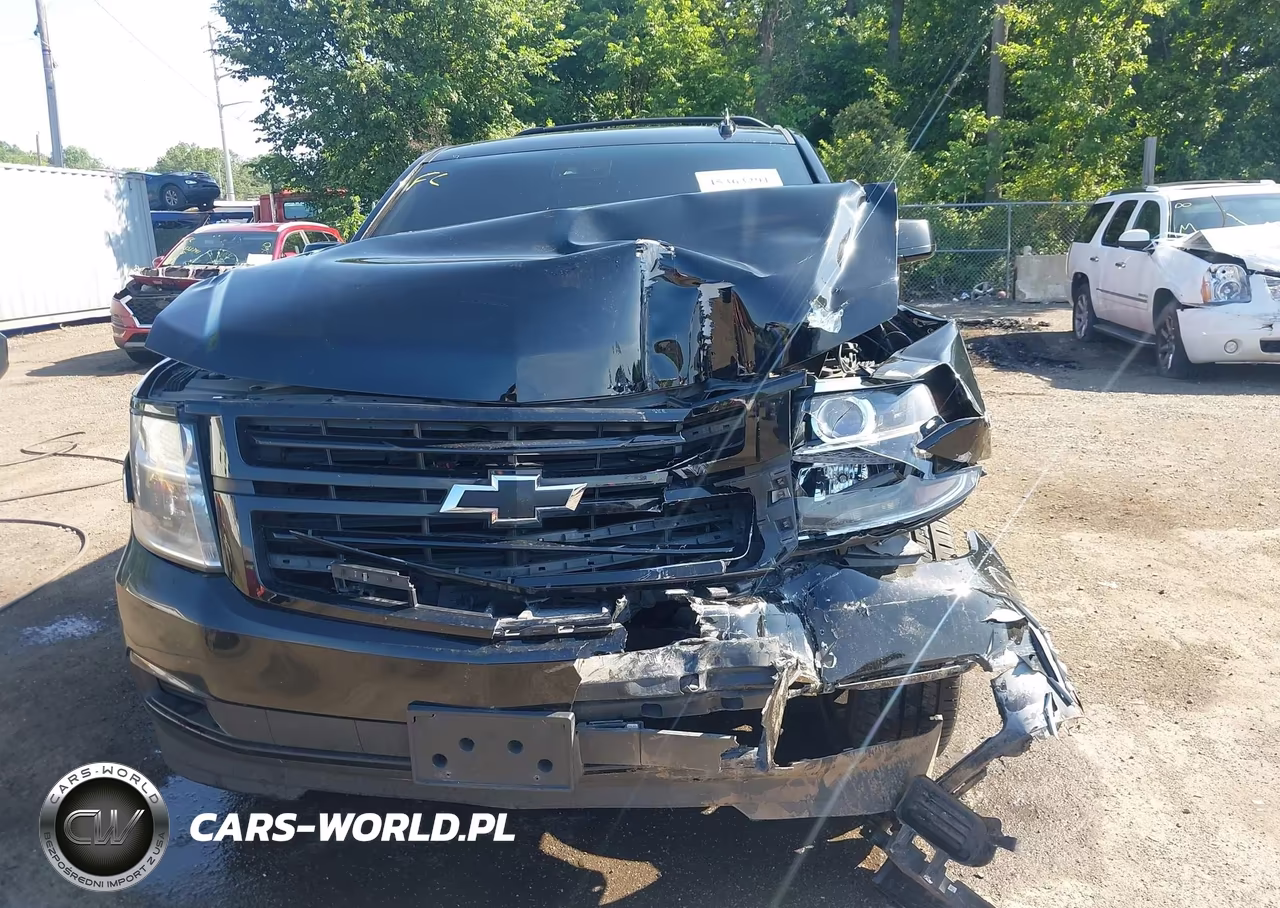 2019 Chevrolet Suburban Lt VIN:1GNSKHKC9KR405577 - 12
