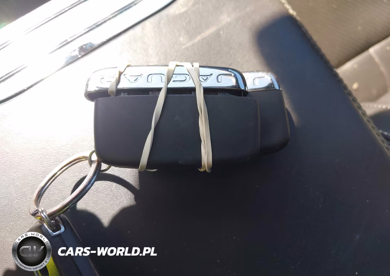 2015 Jaguar Xj VIN:SAJWJ1CD4F8V86306 - 11