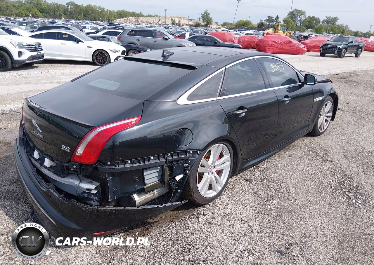 2015 Jaguar Xj VIN:SAJWJ1CD4F8V86306 - 4