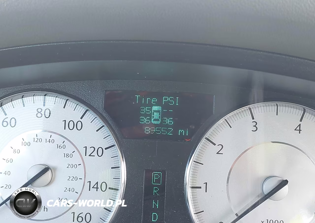 2008 Chrysler 300C Hemi VIN:2C3KA63HX8H131944 - 7