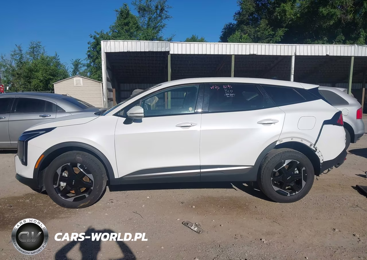2026 Kia Sportage Hybrid S VIN:KNDPUDDG7T7305329 - 14