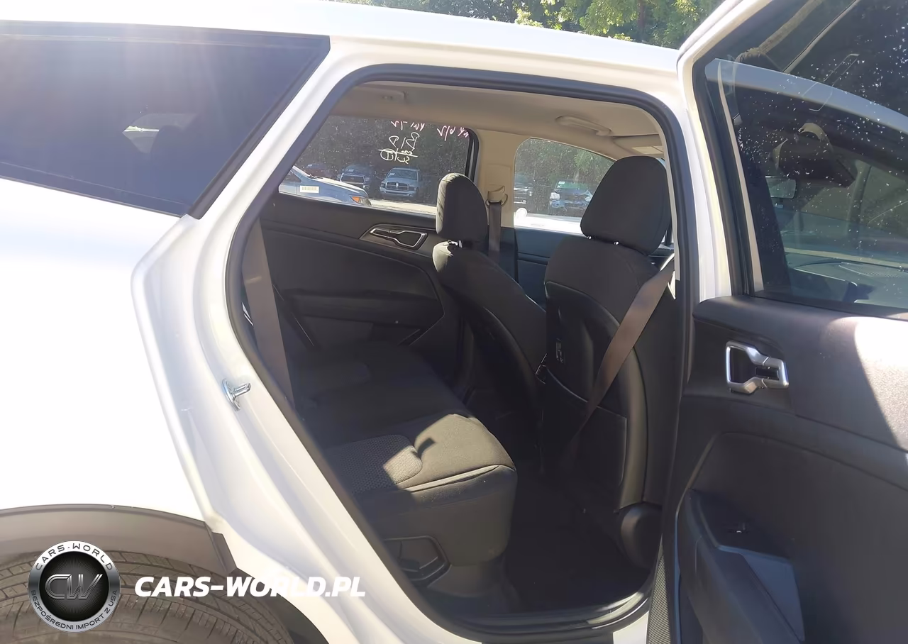 2026 Kia Sportage Hybrid S VIN:KNDPUDDG7T7305329 - 8