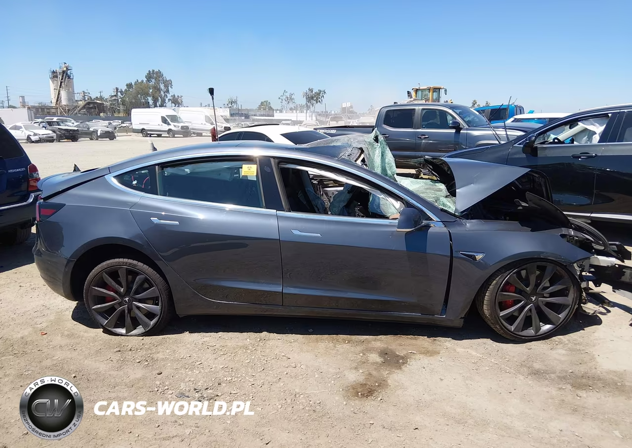 2020 Tesla Model 3 Performance Dual Motor All-Wheel Drive VIN:5YJ3E1EC1LF640974 - 12
