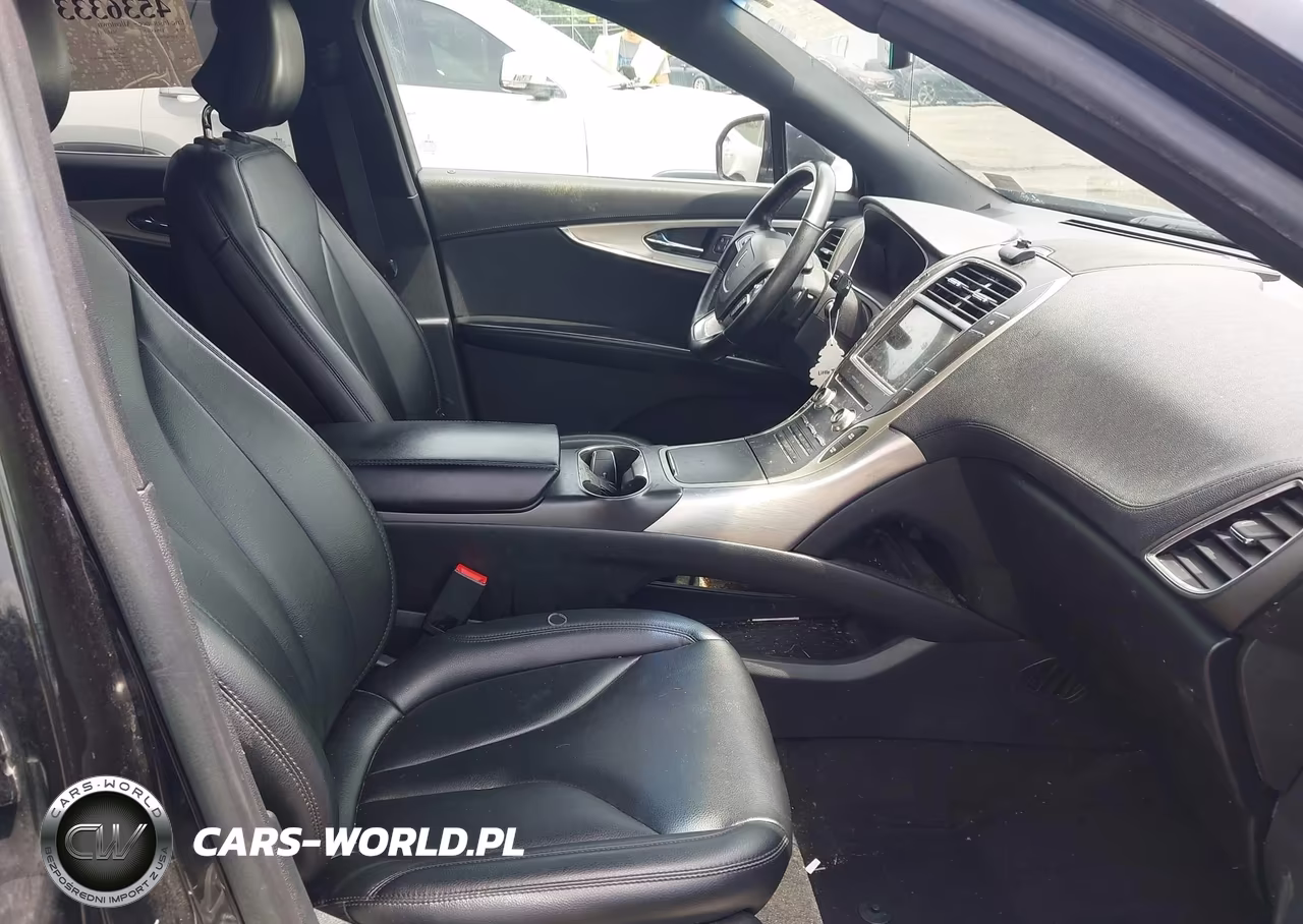 2019 Lincoln Nautilus Standard VIN:2LMPJ8J94KBL40583 - 5