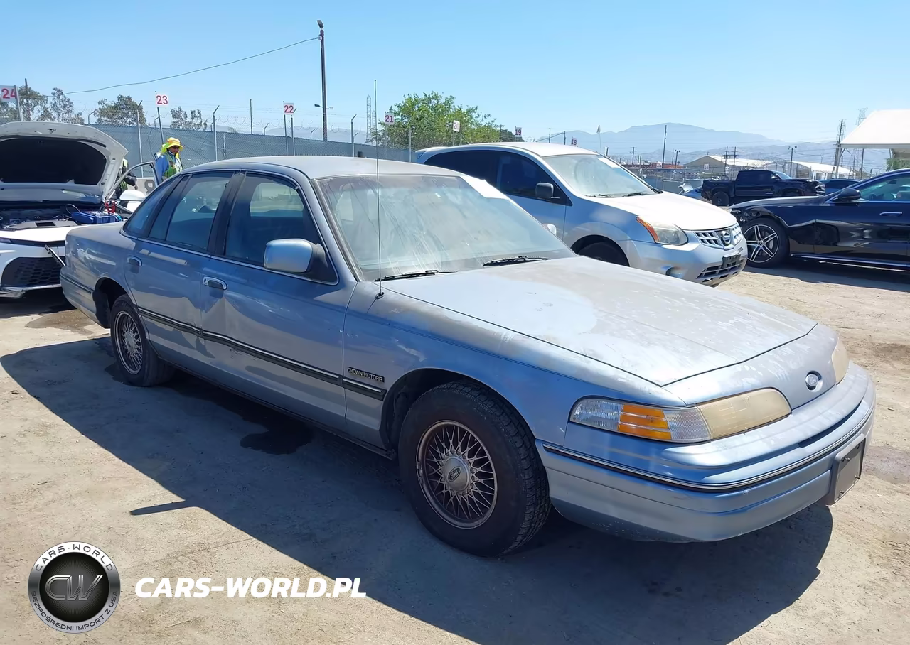 1992 Ford Crown Victoria