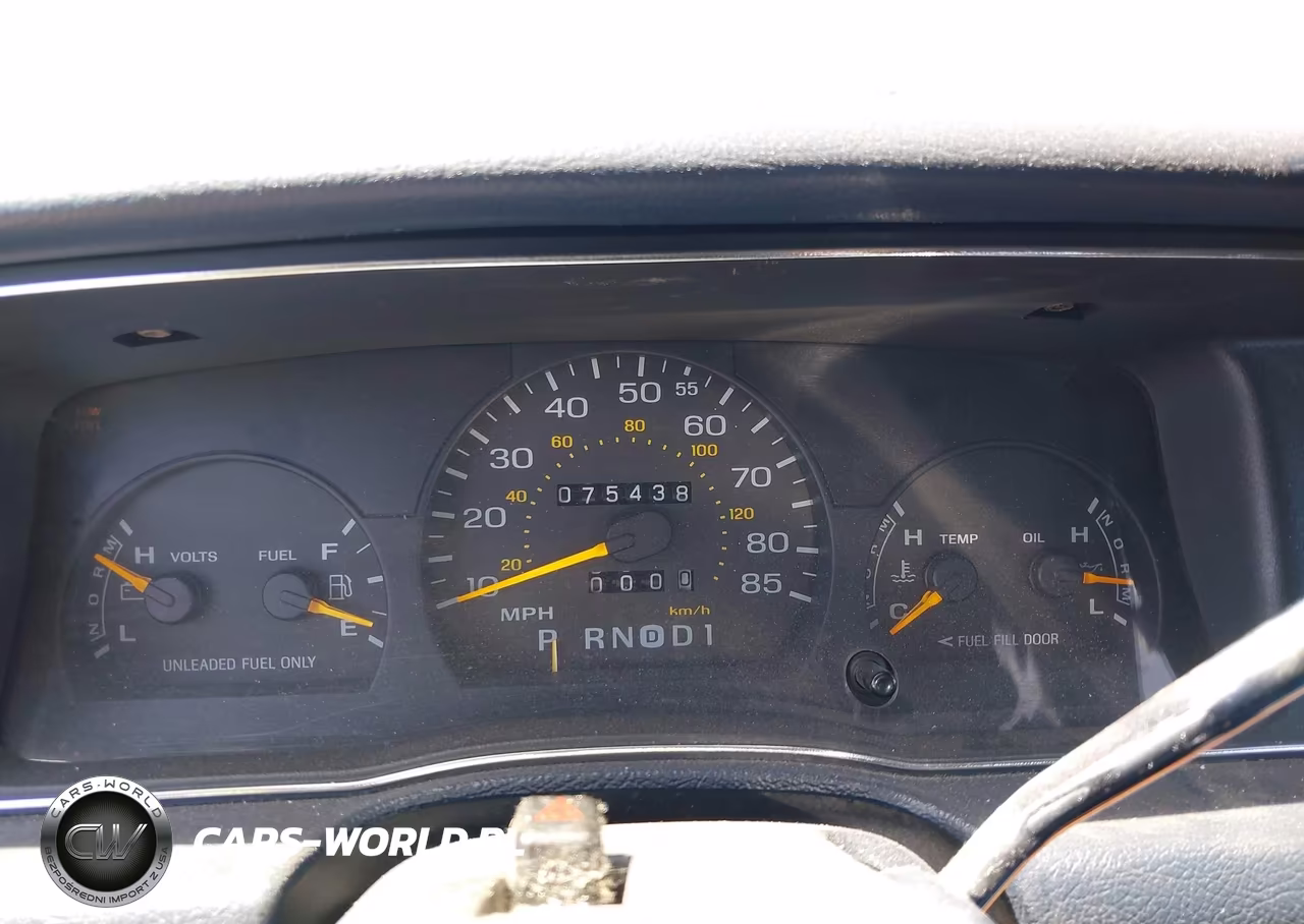 1992 Ford Crown Victoria VIN:2FACP73W3NX180994 - 7