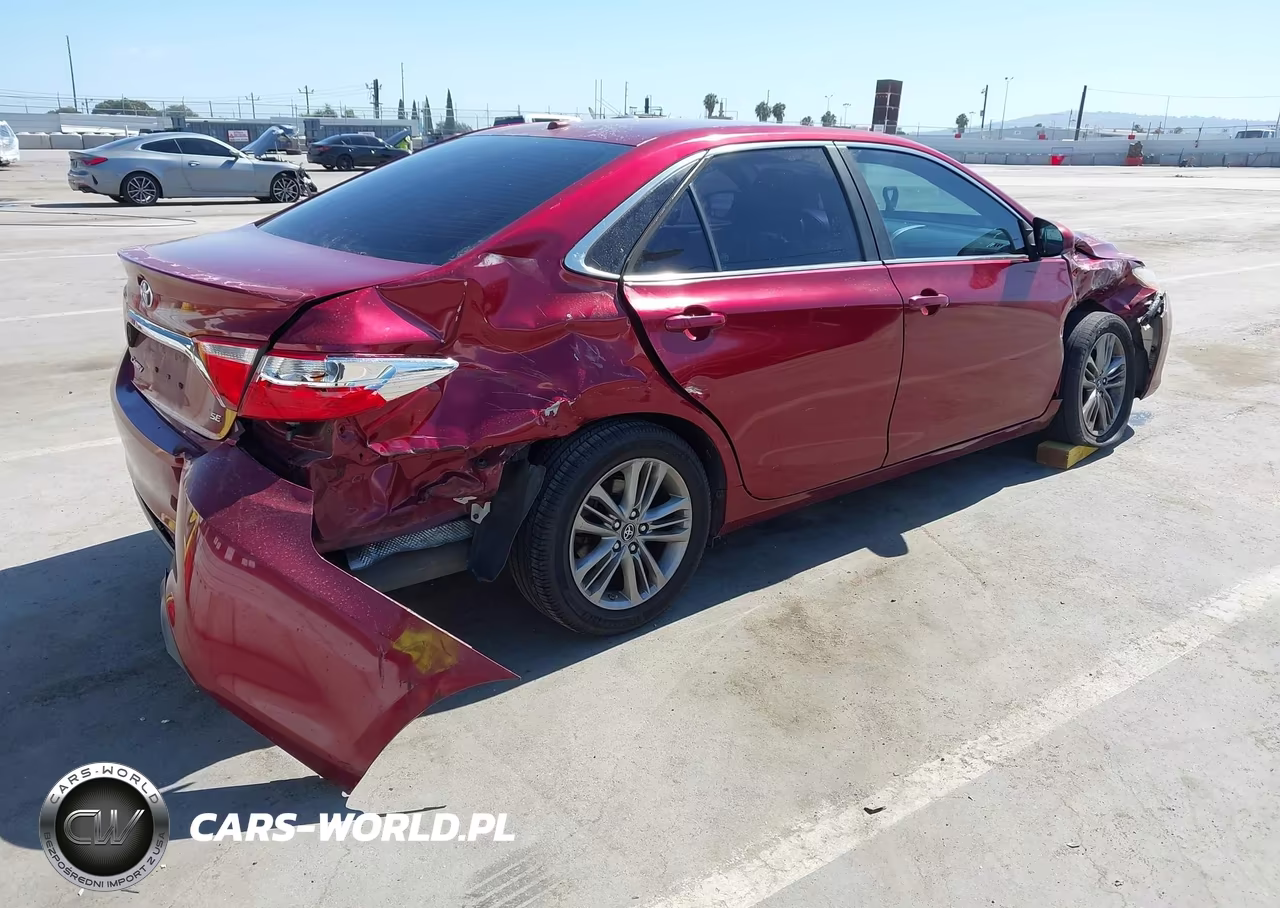 2017 Toyota Camry Se VIN:4T1BF1FK1HU716878 - 4