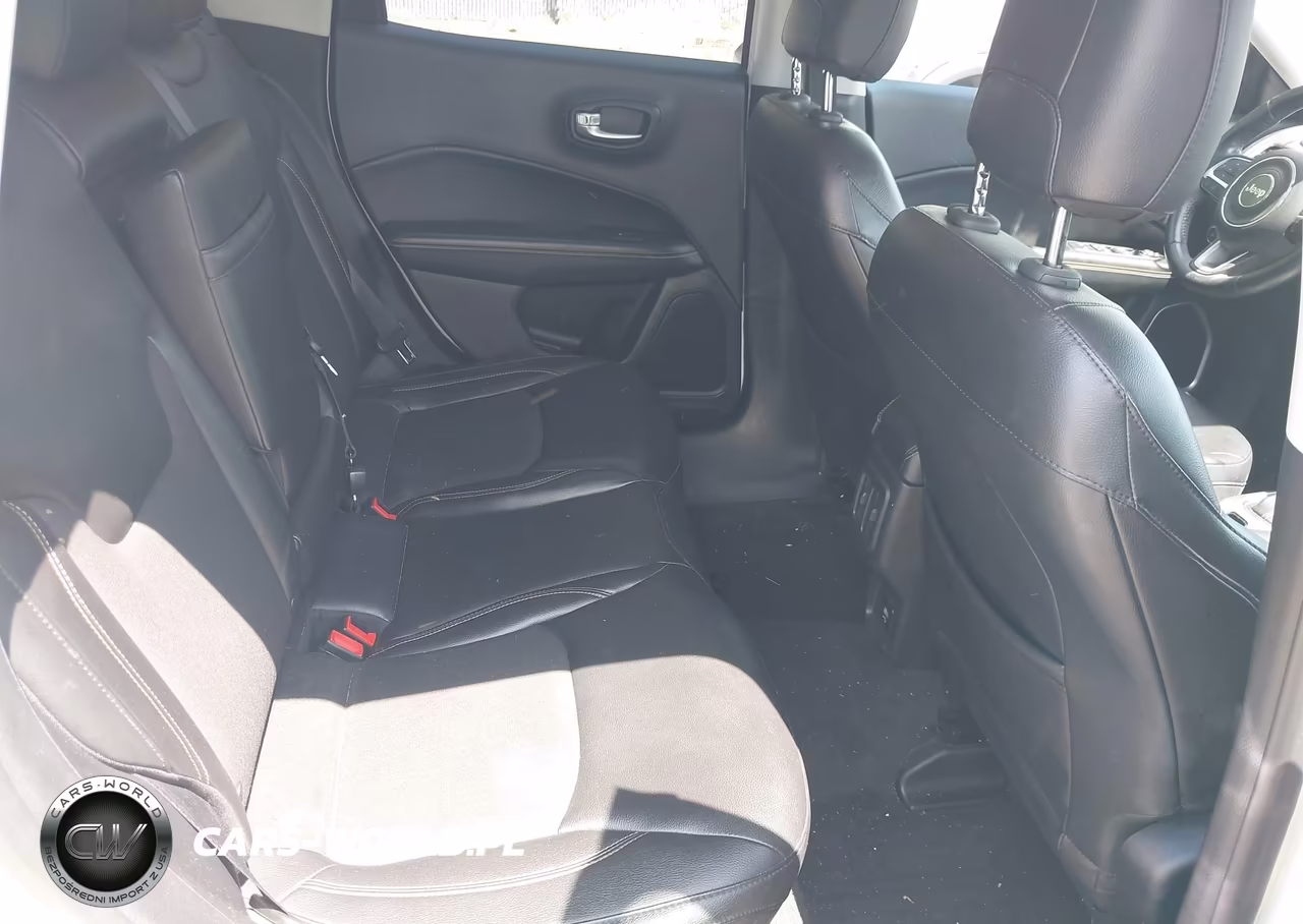 2018 Jeep Compass Latitude 4X4 VIN:3C4NJDBB5JT150229 - 8