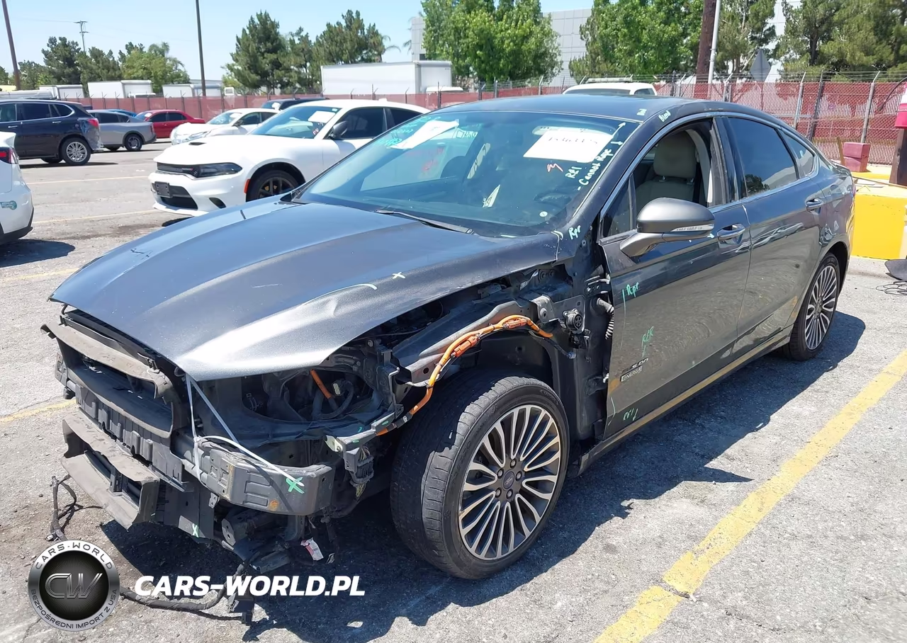 2017 Ford Fusion Energi Titanium VIN:3FA6P0SUXHR354180 - 2