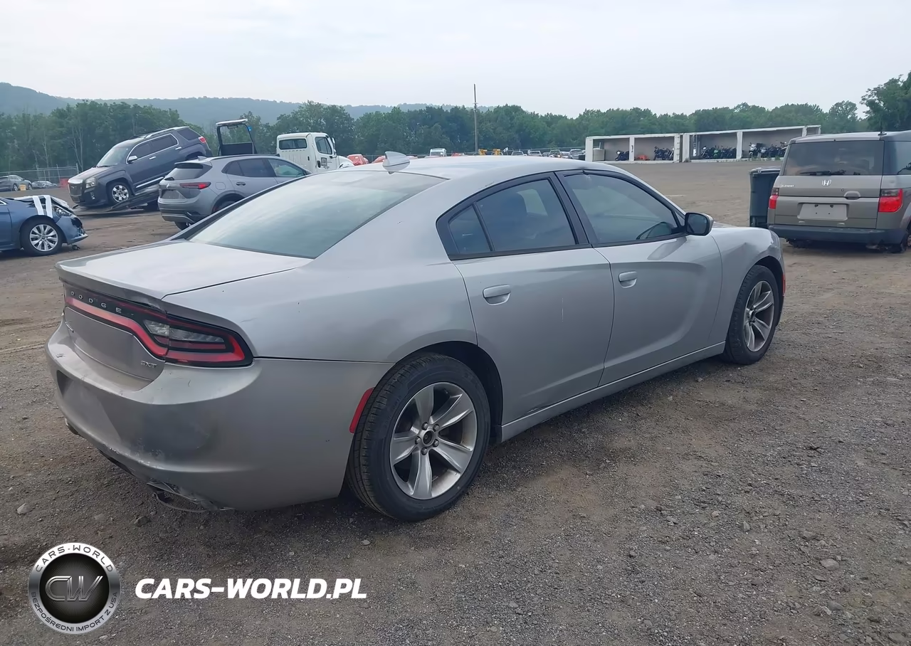 2016 Dodge Charger Sxt VIN:2C3CDXHG3GH132661 - 4