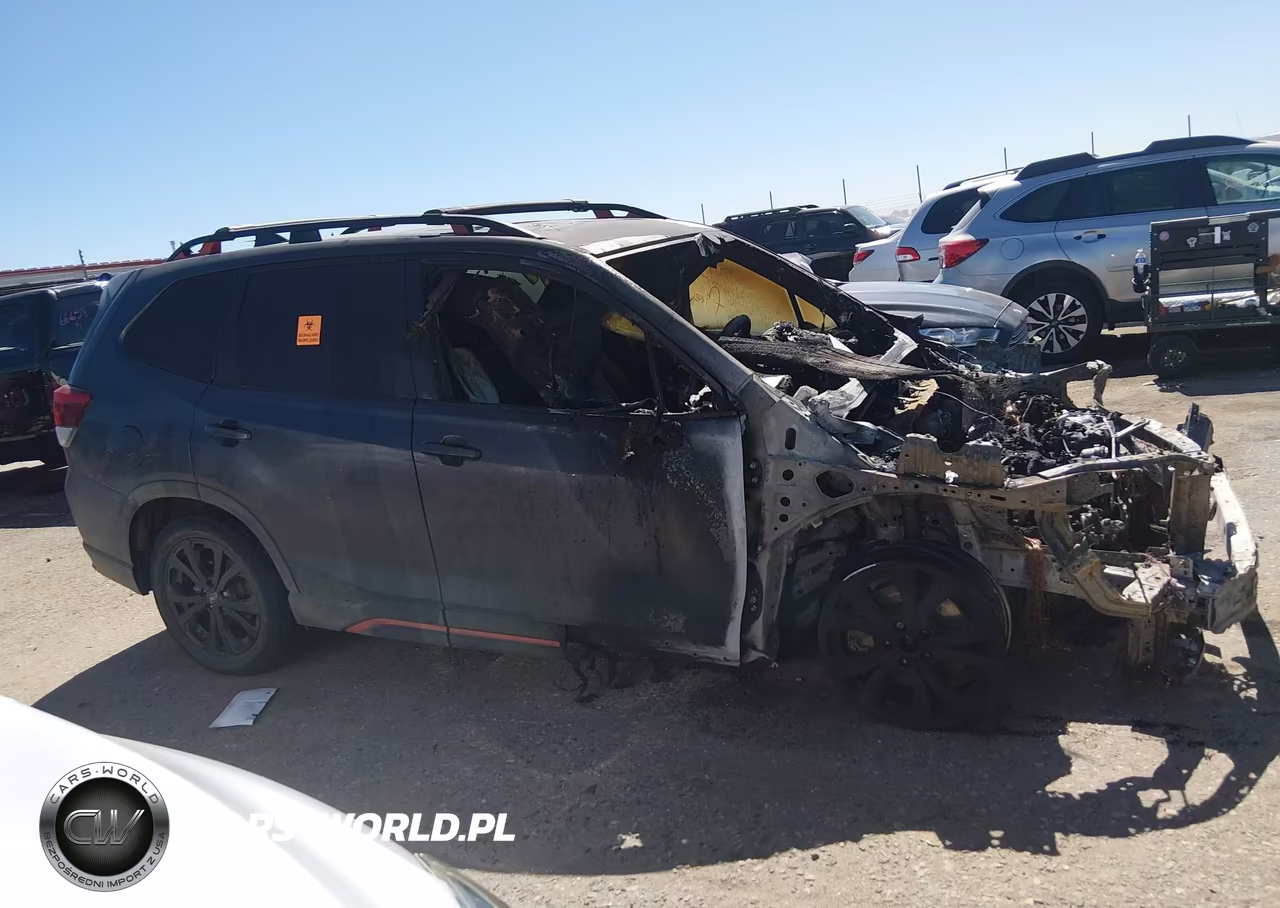 2023 Subaru Forester Sport VIN:JF2SKAJC7PH455412 - 12