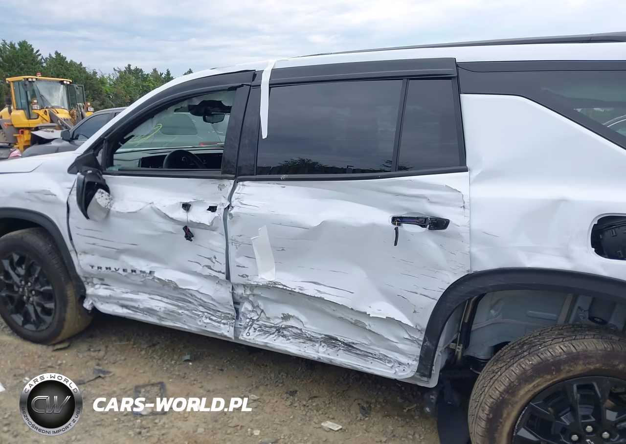 2026 Chevrolet Traverse Lt VIN:1GNERGKS0TJ220330 - 14