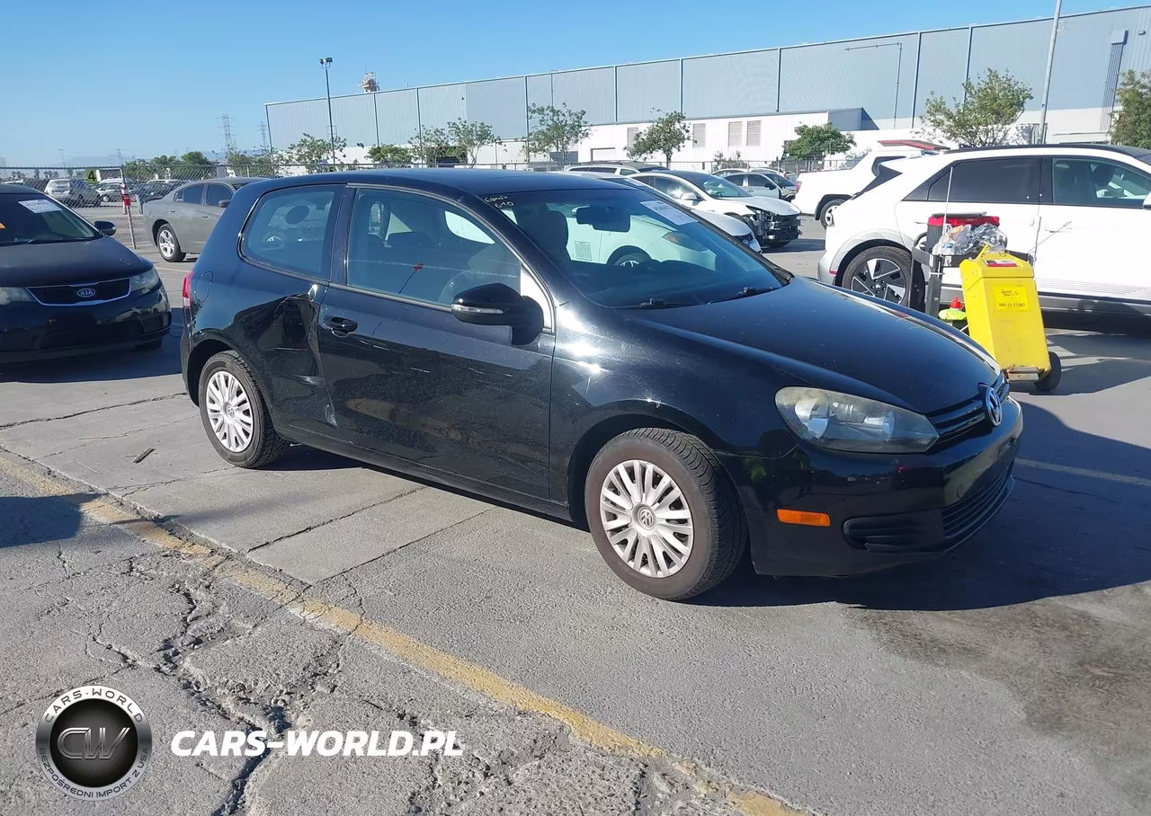 2010 Volkswagen Golf 2-Door