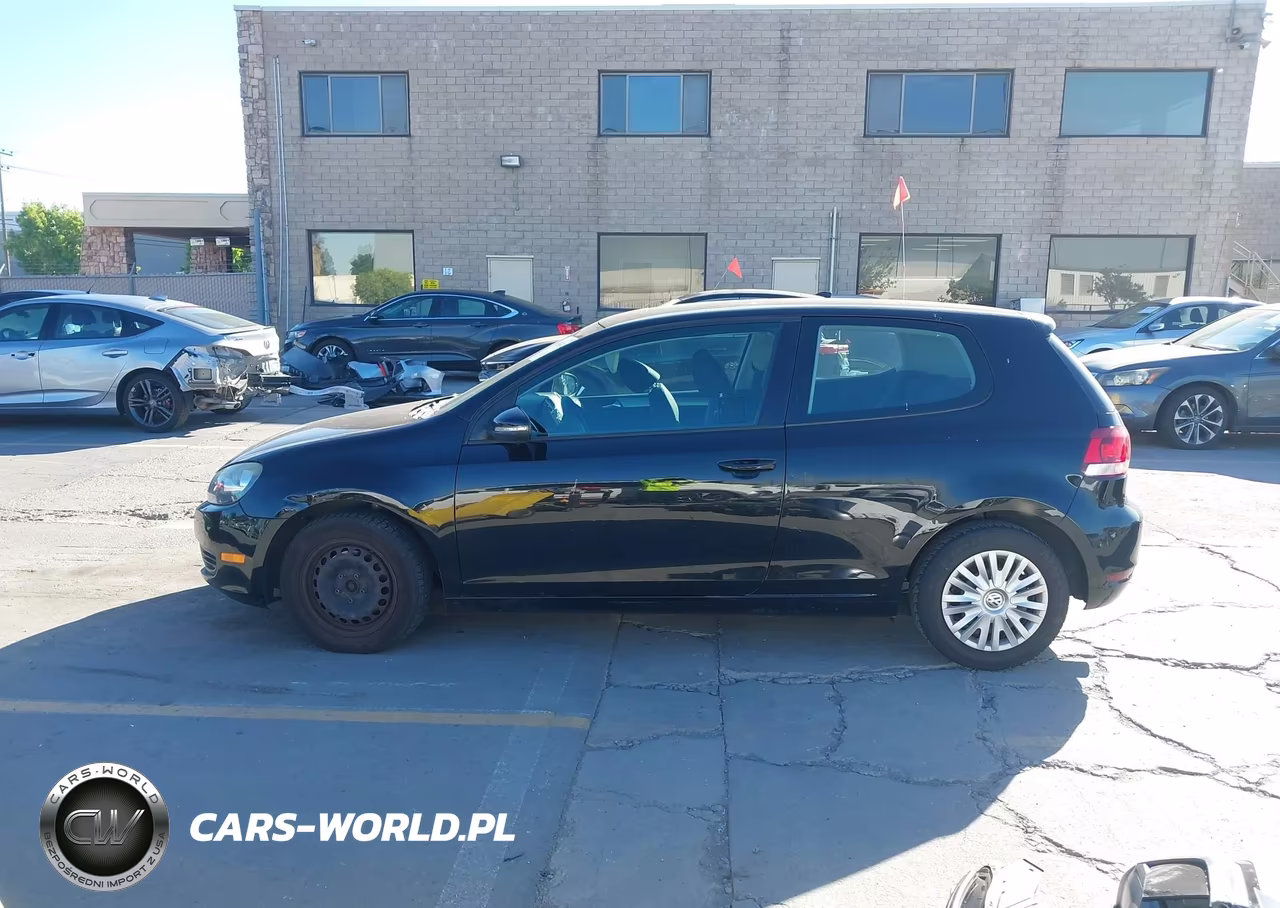 2010 Volkswagen Golf 2-Door VIN:WVWBB7AJ2AW310801 - 14