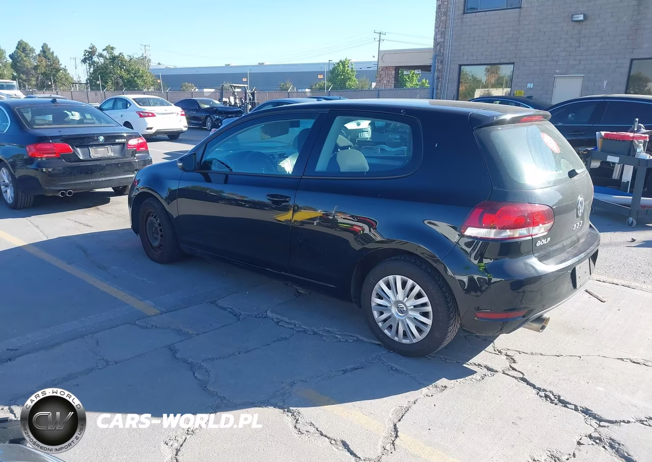 2010 Volkswagen Golf 2-Door VIN:WVWBB7AJ2AW310801 - 3