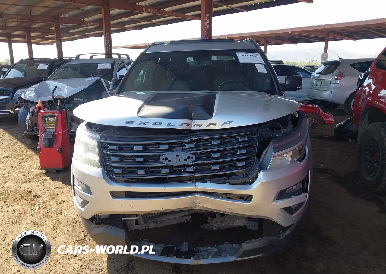2017 Ford Explorer Xlt VIN:1FM5K7D87HGD41824 - 11