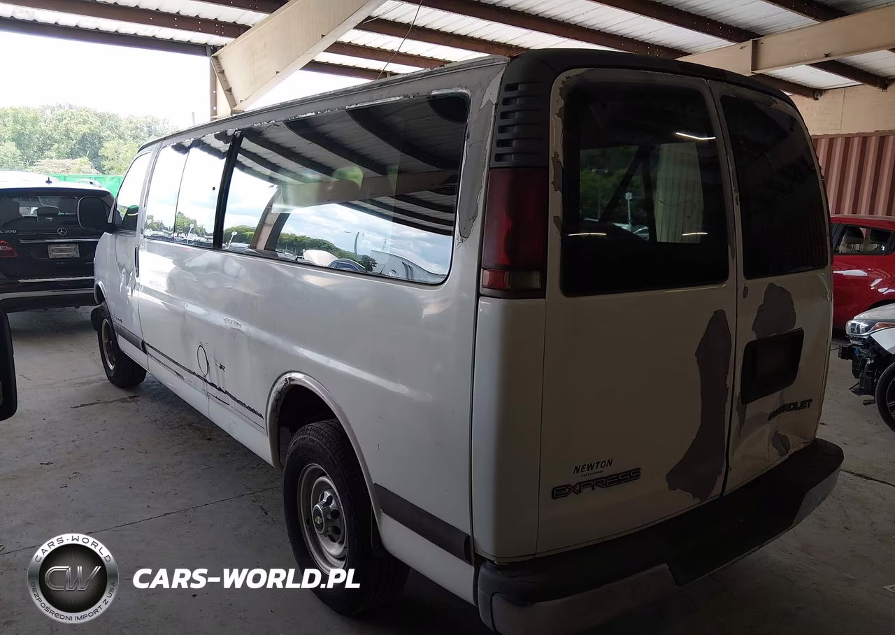 2000 Chevrolet Express VIN:1GAHG39R6Y1123785 - 3