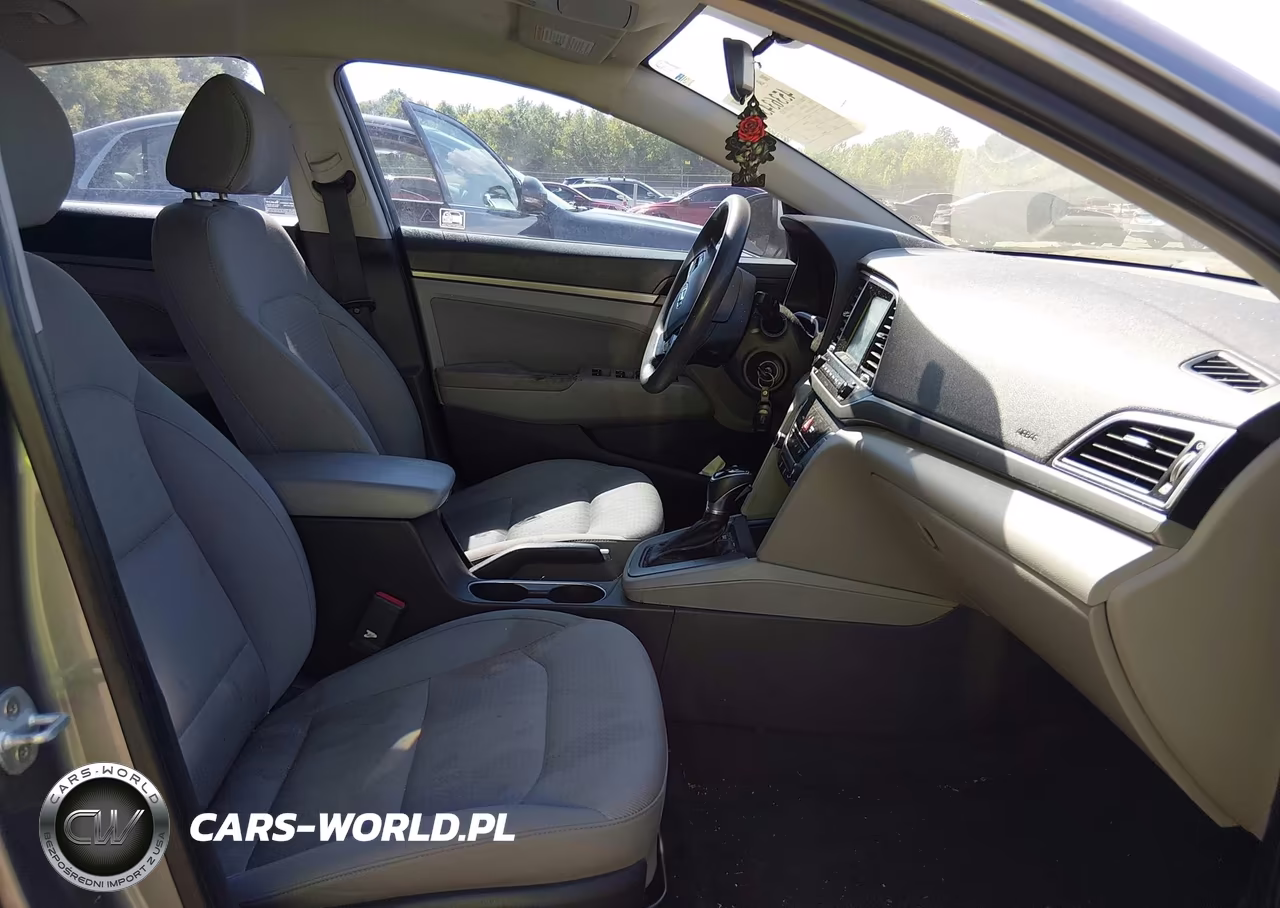 2017 Hyundai Elantra Se VIN:5NPD74LF4HH136683 - 5