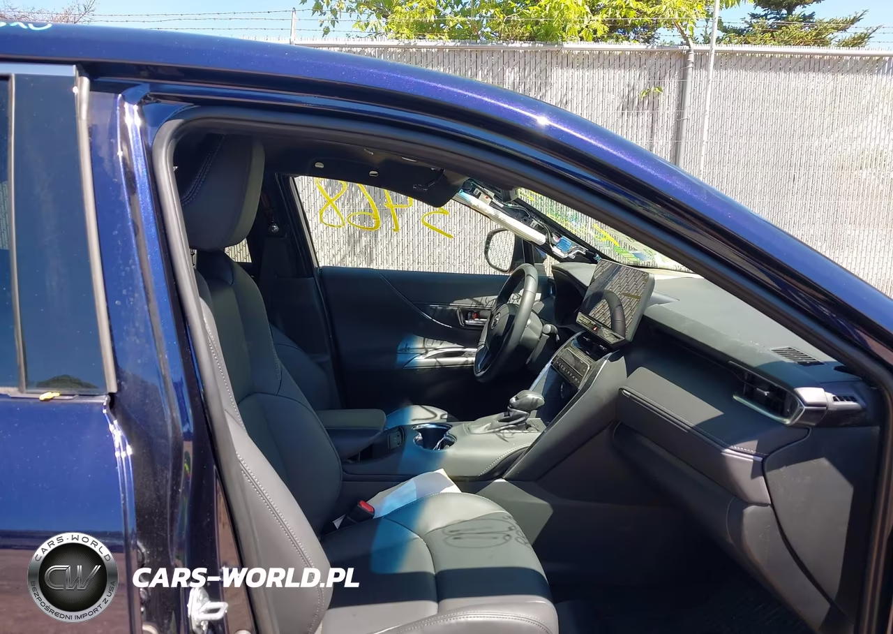 2023 Toyota Venza Xle VIN:JTEAAAAH0PJ140075 - 5