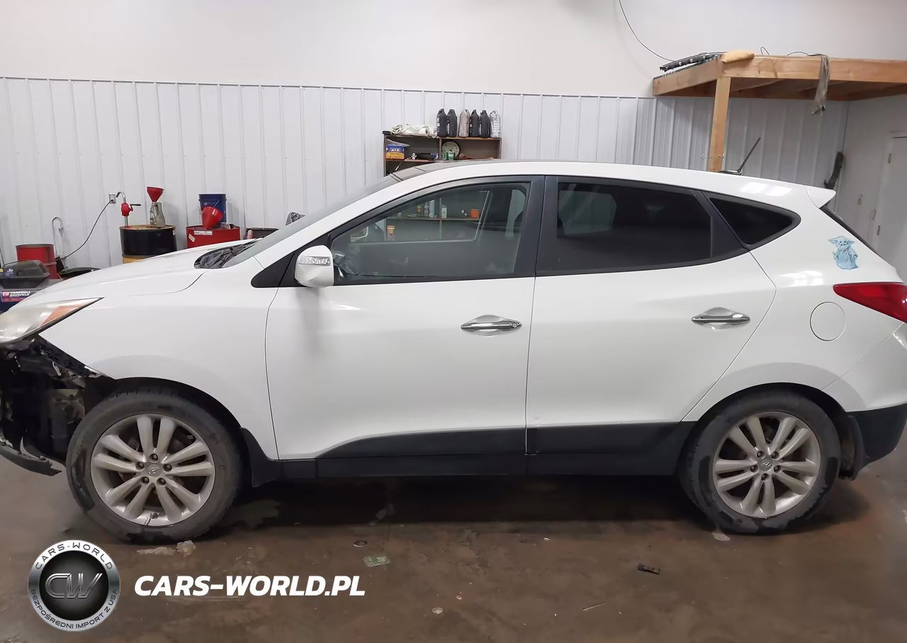 2011 Hyundai Tucson Limited VIN:KM8JU3AC4BU275350 - 14