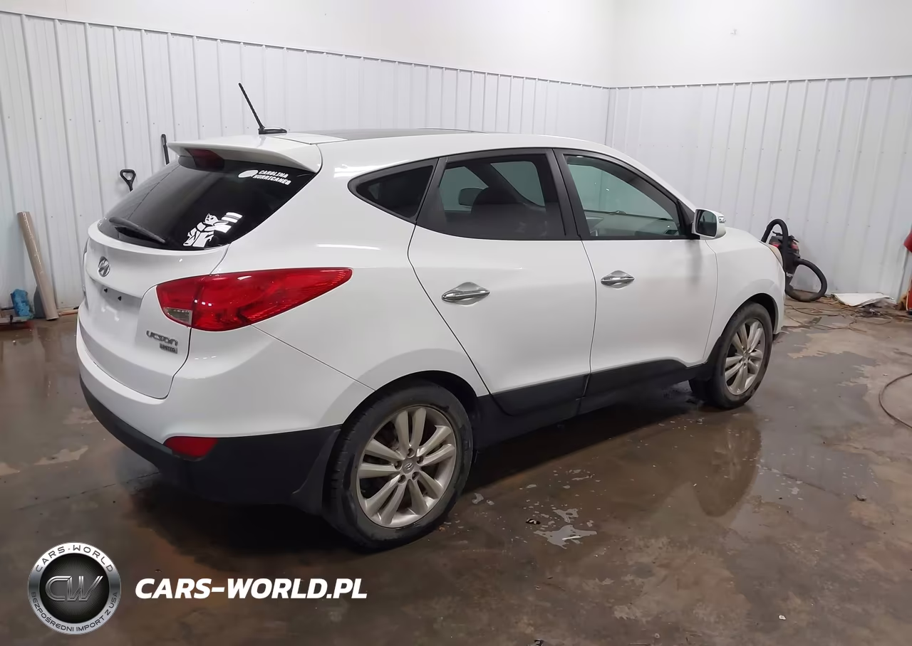 2011 Hyundai Tucson Limited VIN:KM8JU3AC4BU275350 - 4