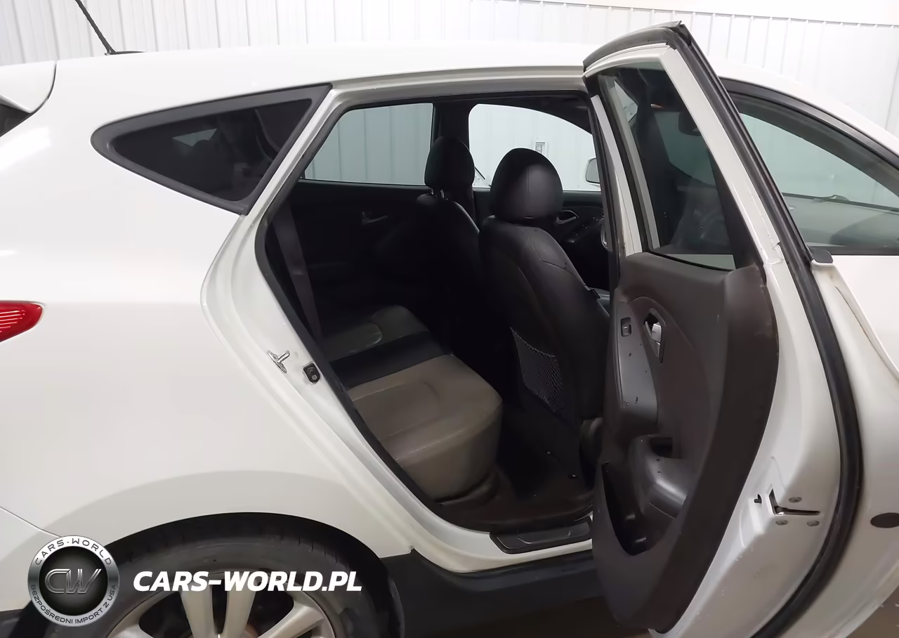 2011 Hyundai Tucson Limited VIN:KM8JU3AC4BU275350 - 8