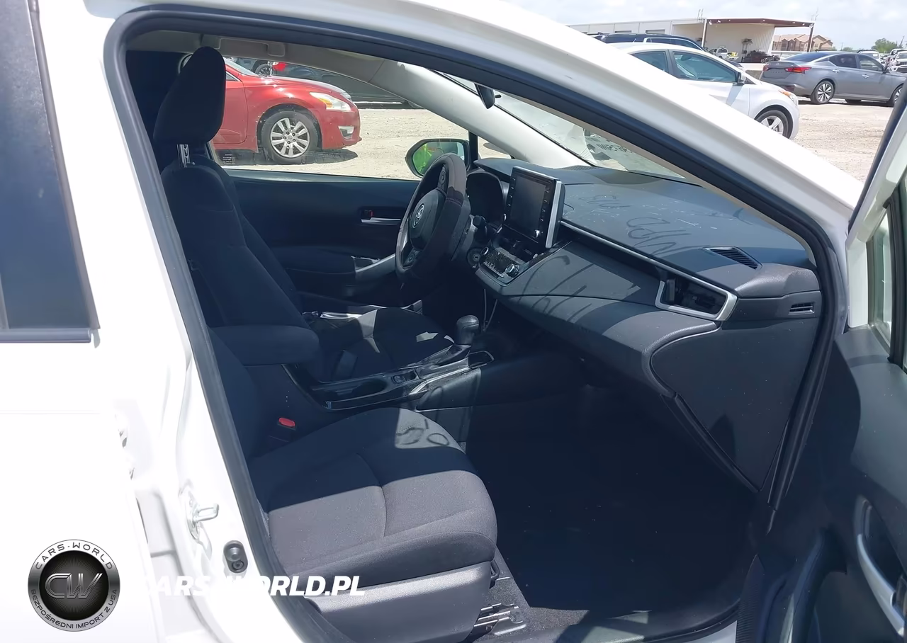 2021 Toyota Corolla Le VIN:JTDEPMAE2MJ121292 - 5