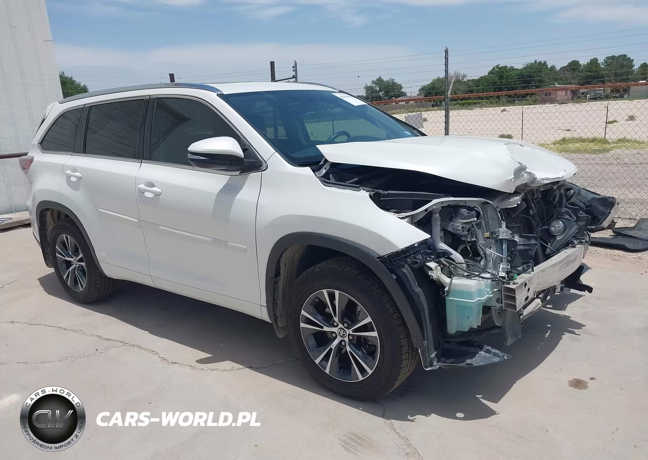2016 Toyota Highlander Xle V6 – zdjęcie 1 z 17