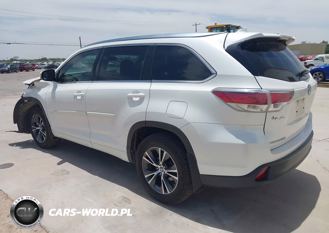 2016 Toyota Highlander Xle V6 VIN:5TDKKRFH6GS167782 - 3