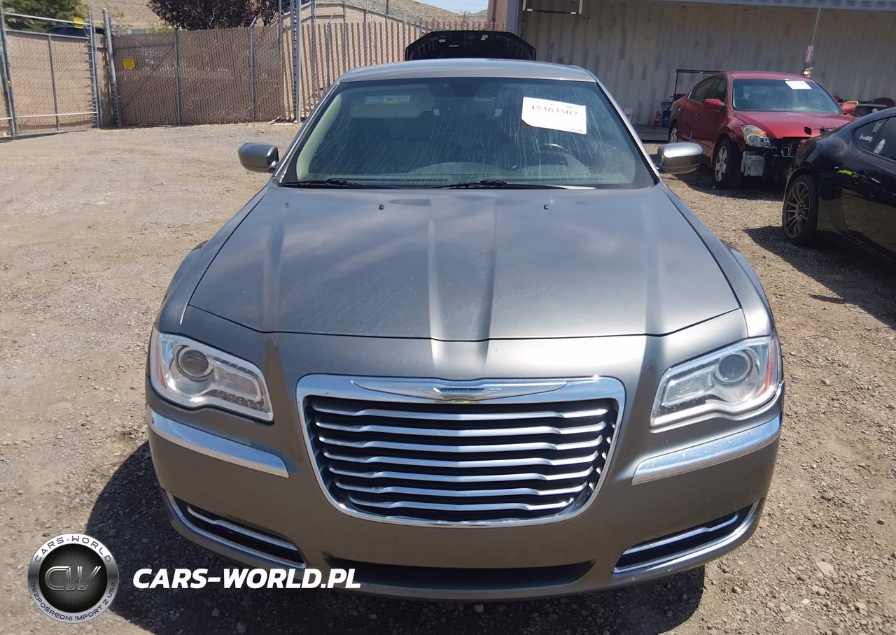 2012 Chrysler 300 VIN:2C3CCAAGXCH104666 - 11